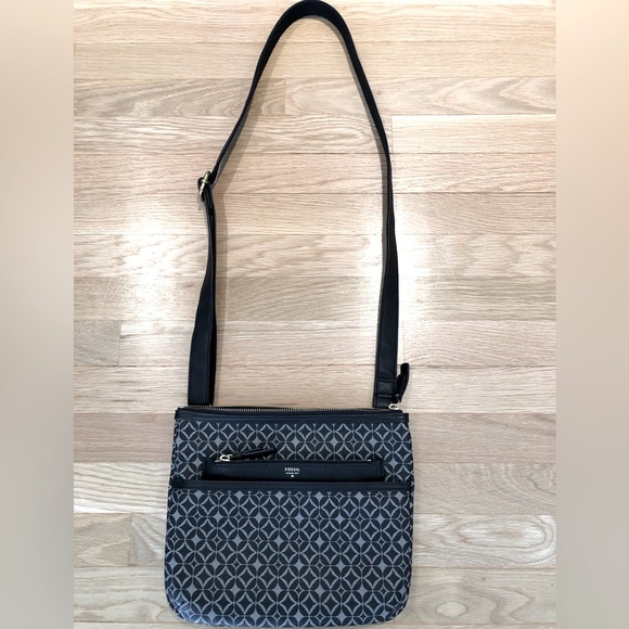 Fossil Crossbody/Shoulder Purse - Picture 2 of 10